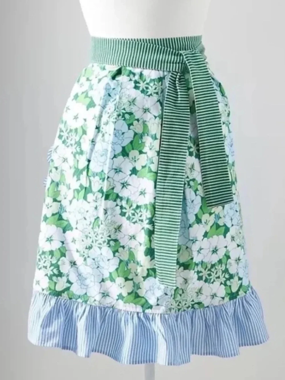 NWT Anthropologie Lyla Half Apron Blue Floral